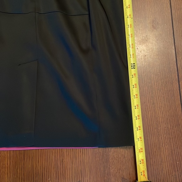 CACHE Dress. Size 10. Beautiful. Classy. Evening. Black pink red. With Flaws. - Picture 7 of 16